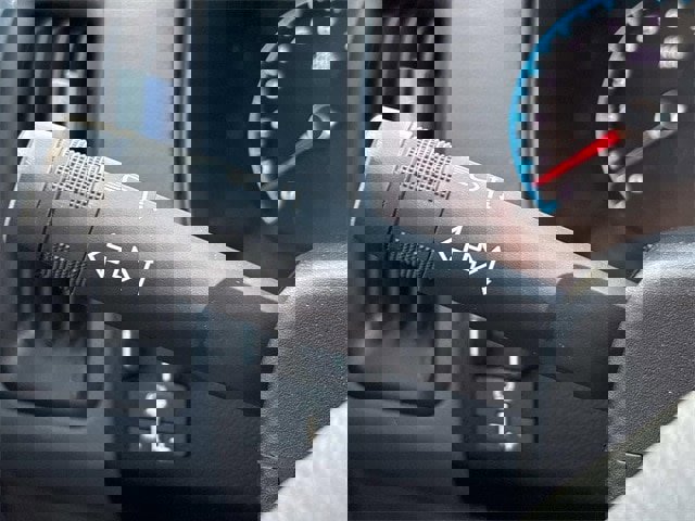 Used 2021 Chevrolet Colorado Z71 w/ Safety Package image 30