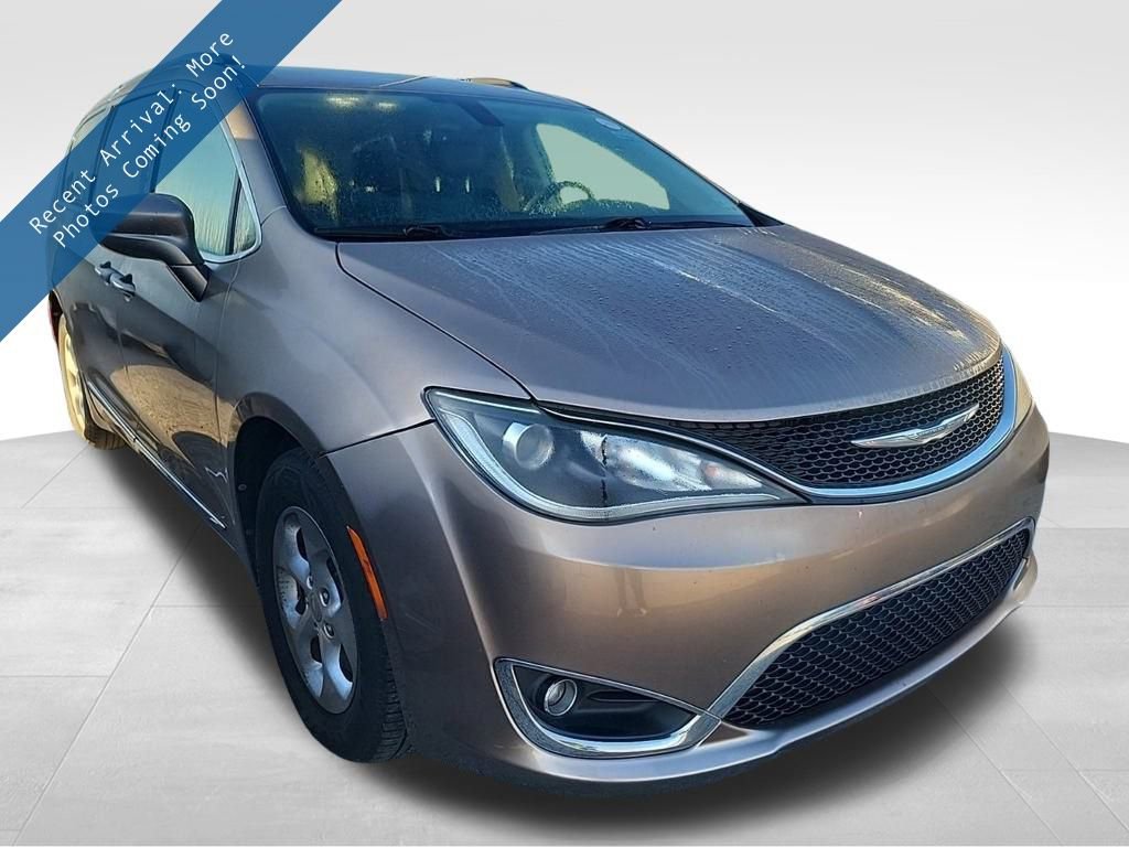 Used 2017 Chrysler Pacifica Touring-L Plus