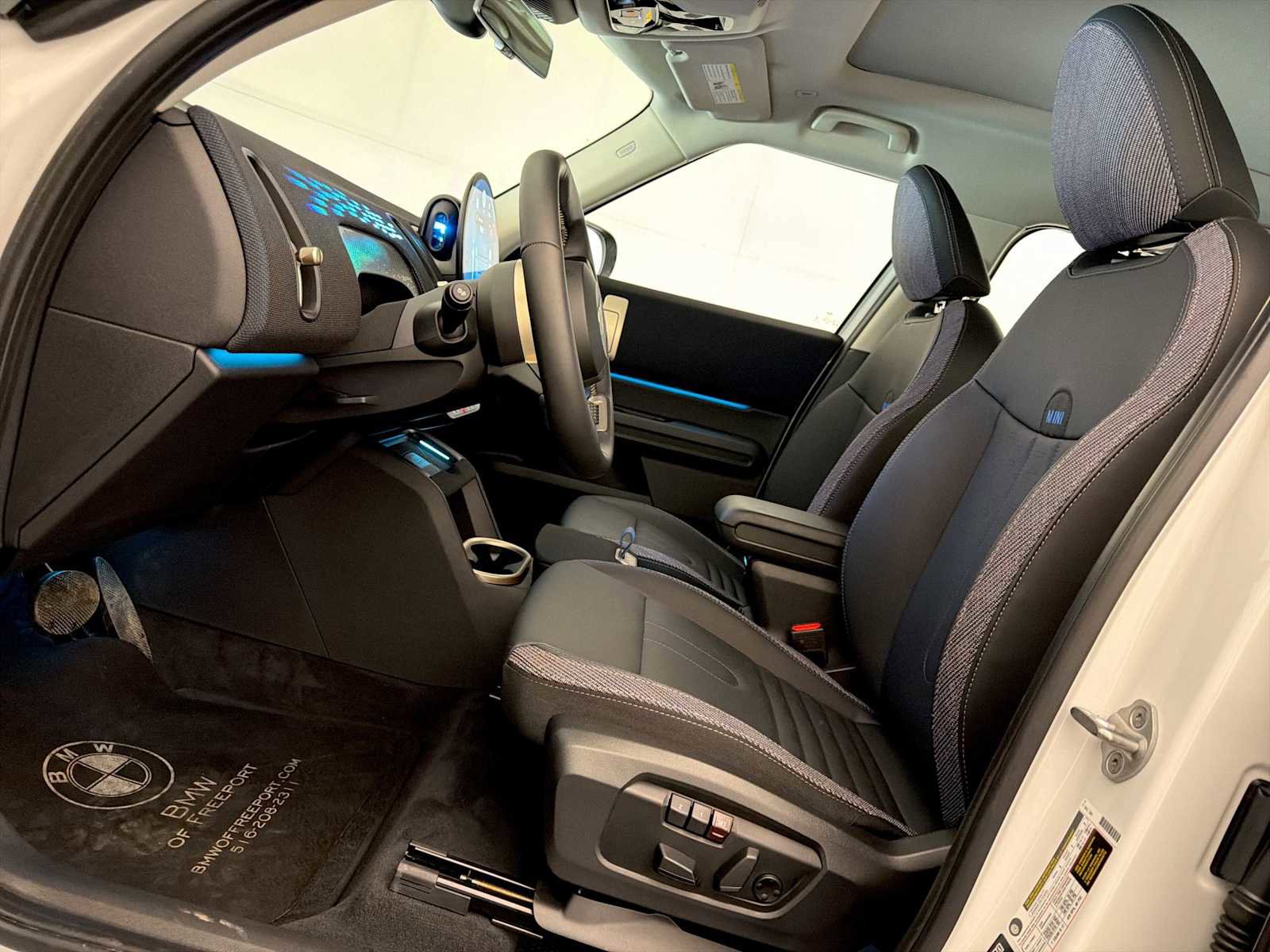 Certified 2025 MINI Cooper Countryman S image 9