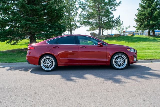 Used 2020 Ford Fusion Energi Titanium FWD image 7