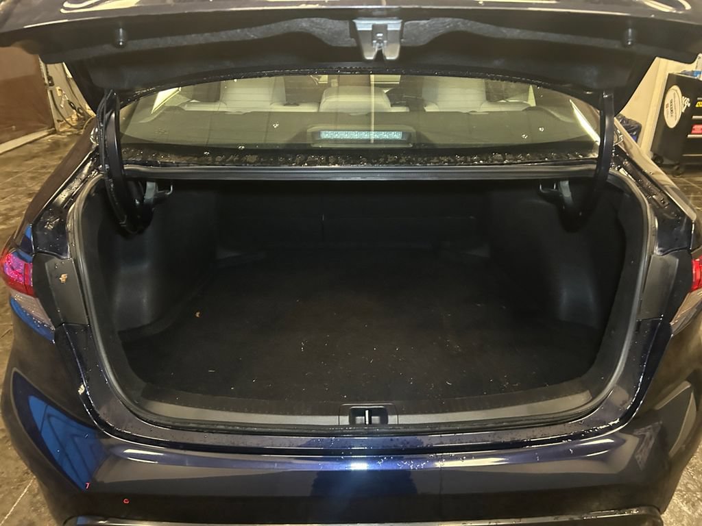 Used 2024 Toyota Corolla SE FWD image 18