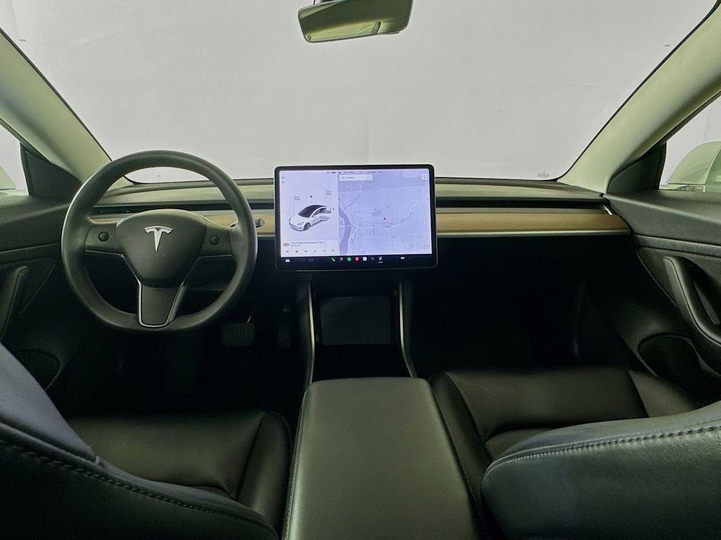 Used 2020 Tesla Model 3 Standard Range RWD image 13