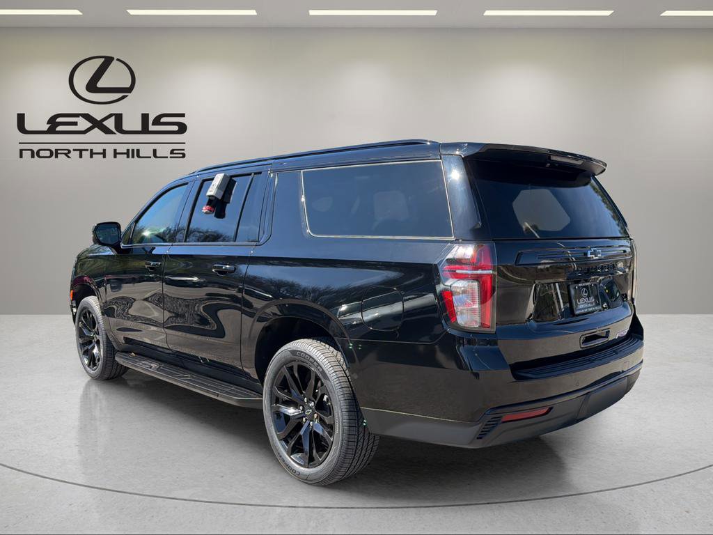 Used 2023 Chevrolet Suburban RST w/ Luxury Package image 8