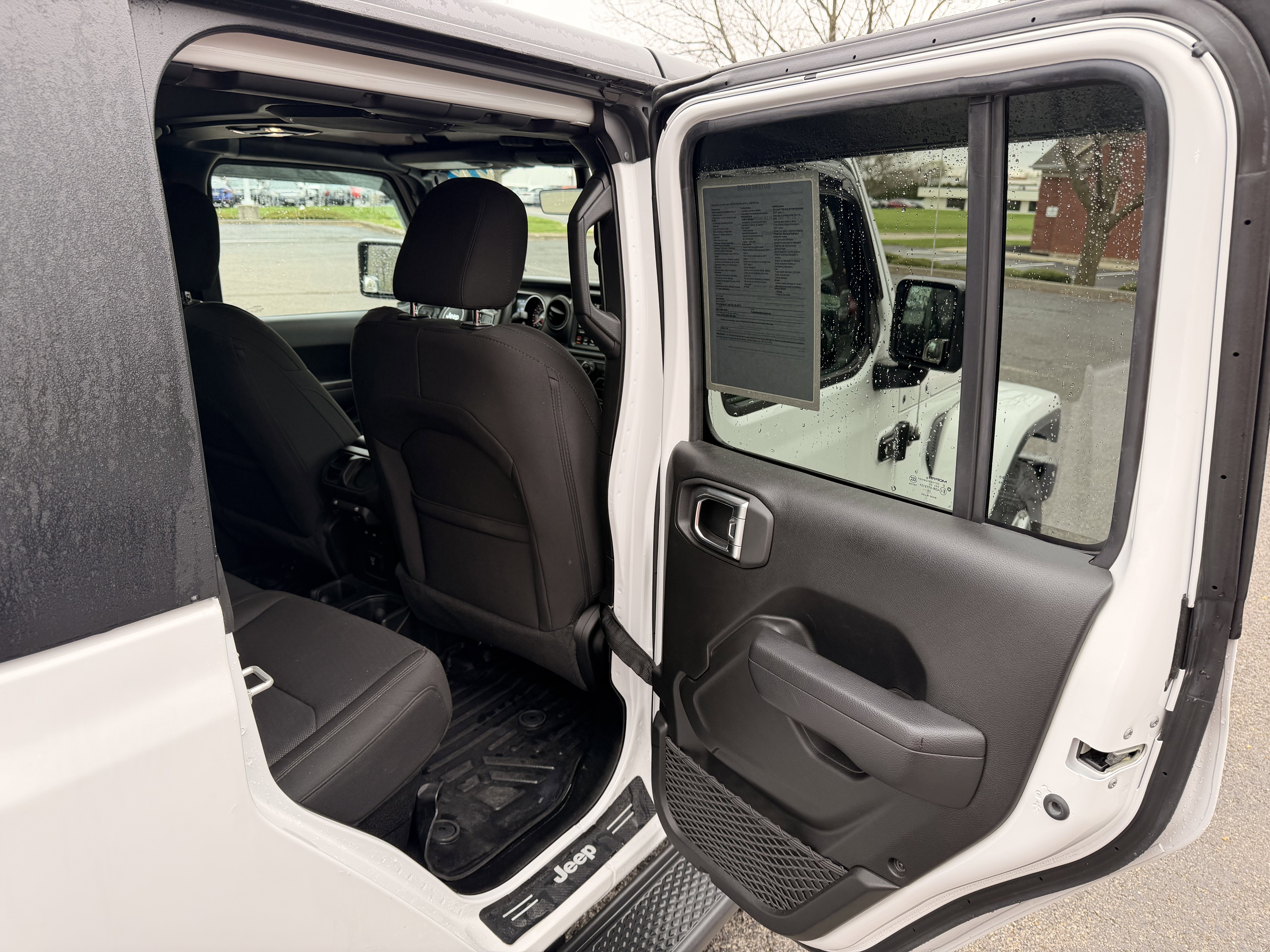 Used 2023 Jeep Gladiator Sport image 13