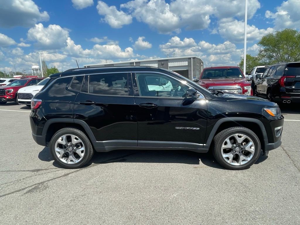Used 2020 Jeep Compass Limited AWD/4WD image 9