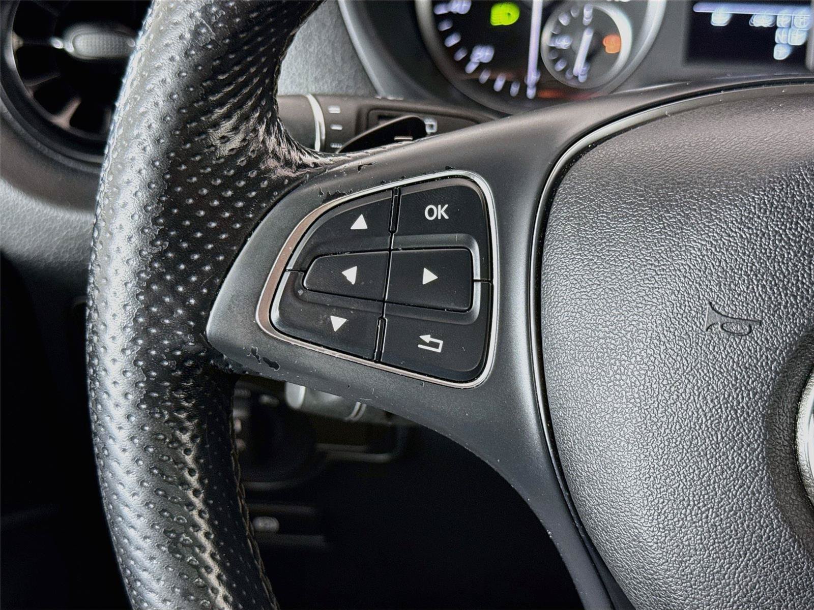 Used 2022 Mercedes-Benz Metris Passenger image 15