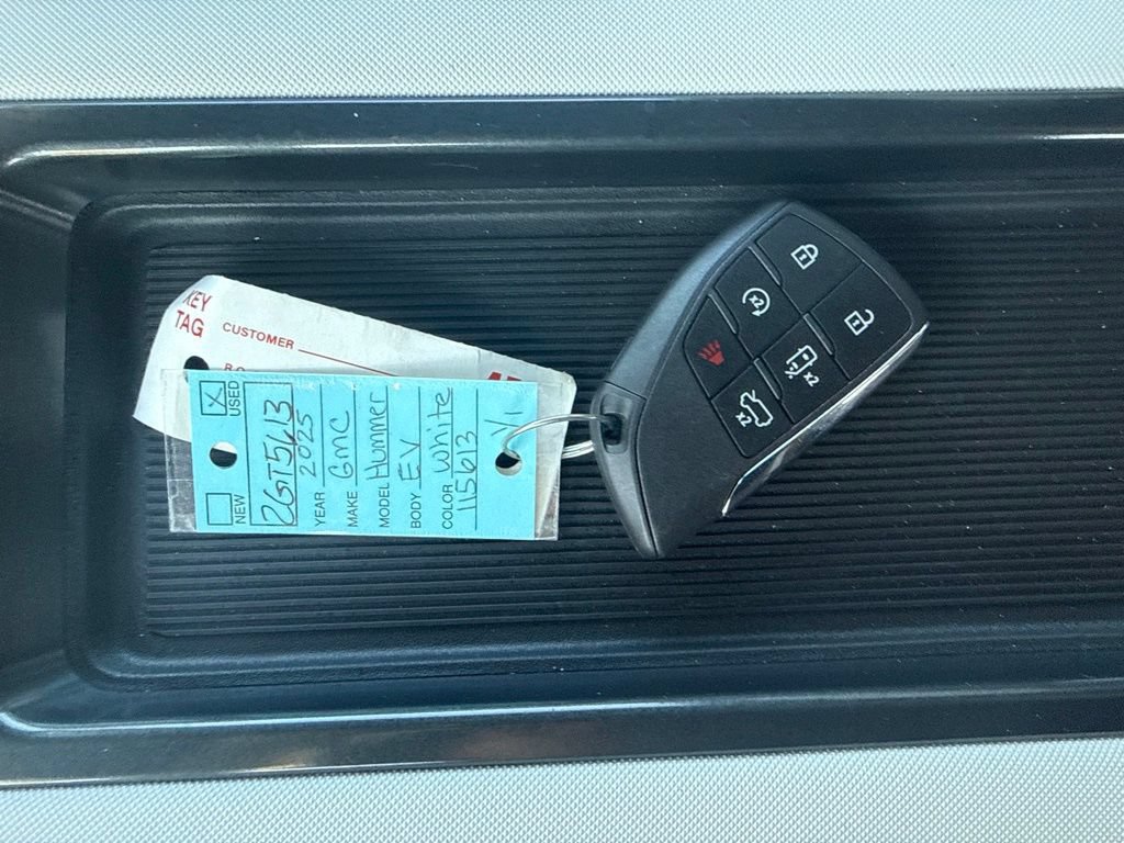 Used 2025 GMC Hummer EV 2X AWD/4WD image 32