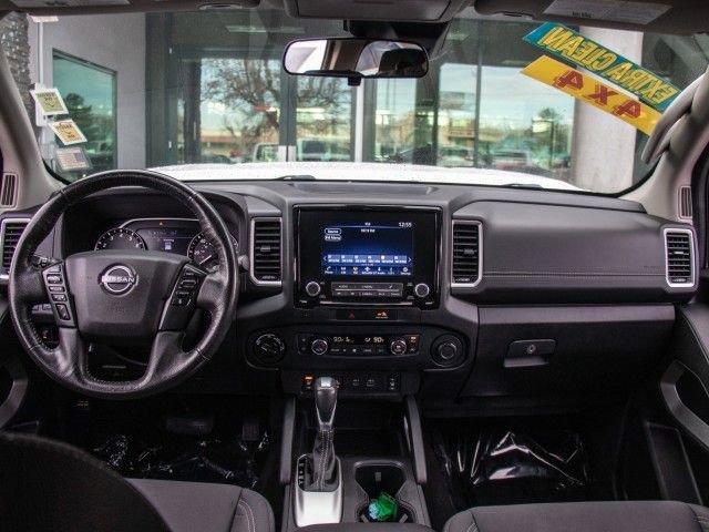 Used 2022 Nissan Frontier SV image 15