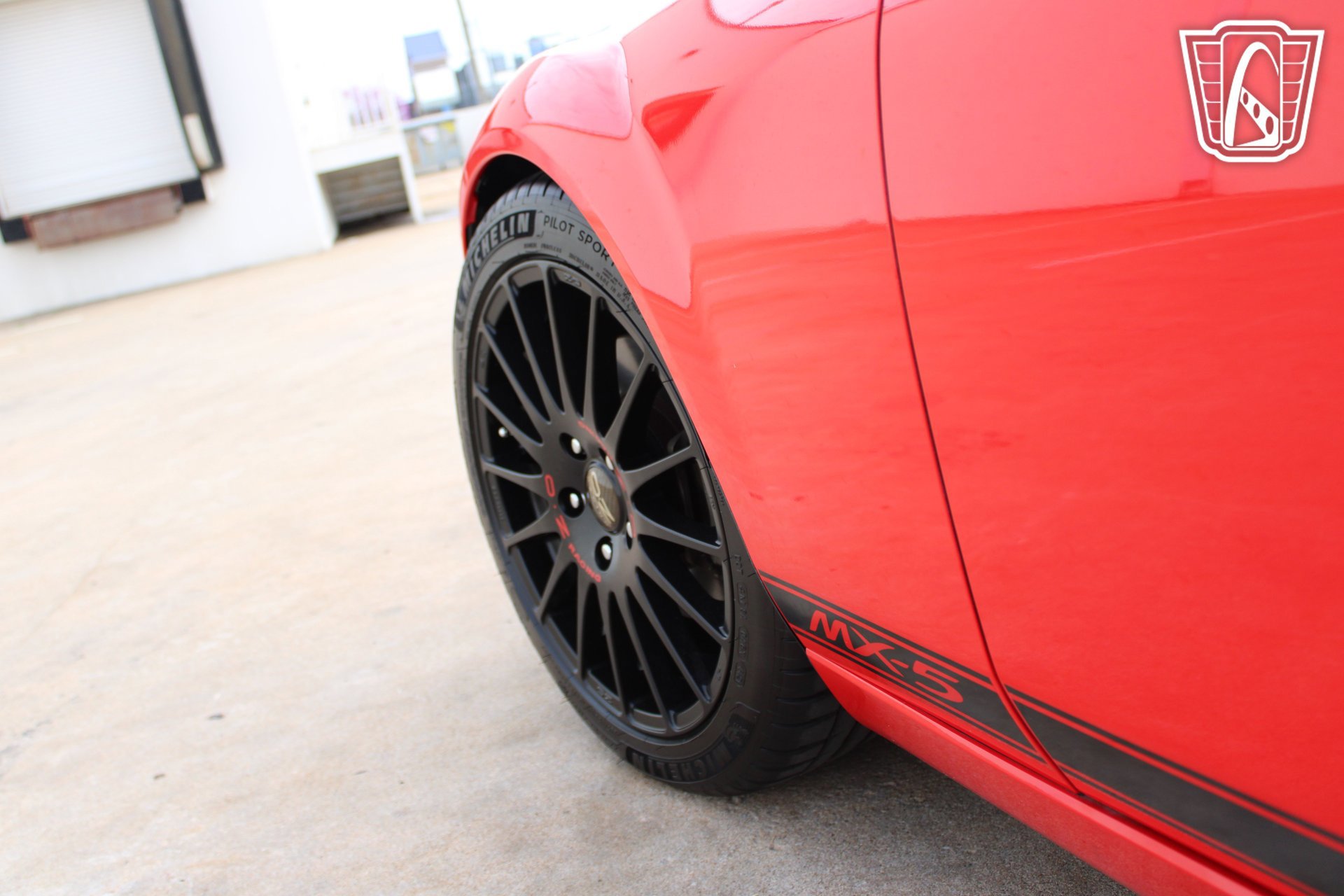 Used 2006 MAZDA MX-5 Miata Sport RWD image 35