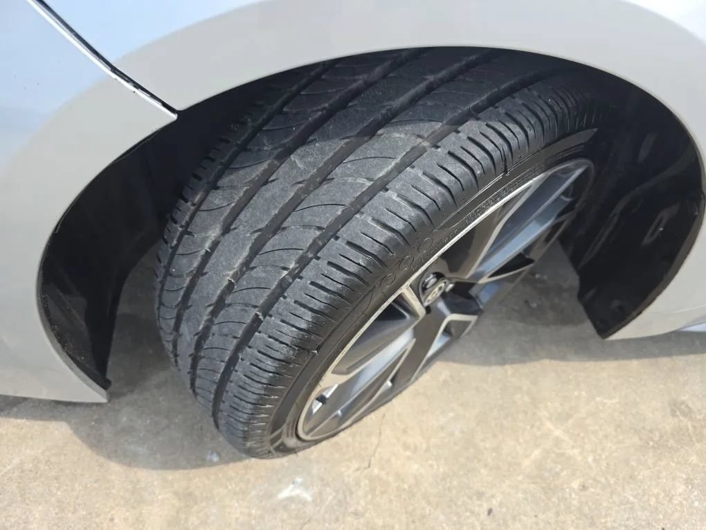 Used 2020 Toyota Corolla SE FWD image 46