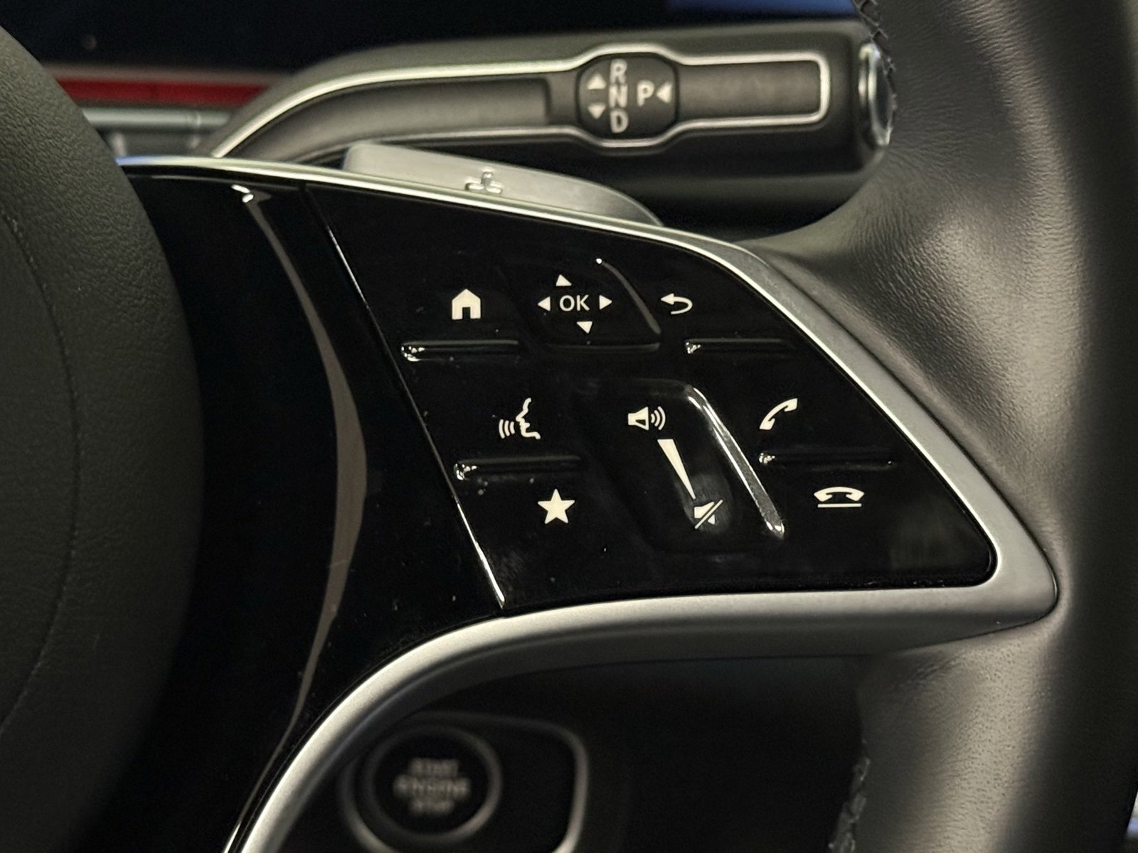 Used 2025 Mercedes-Benz GLE 450e GLE 450e image 25