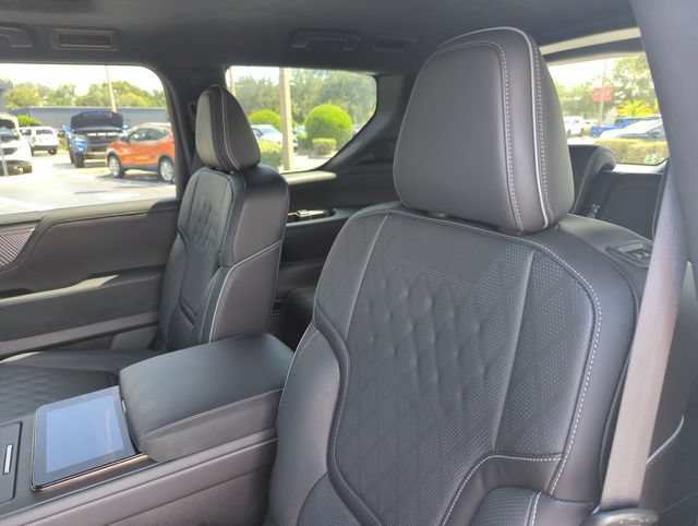 Used 2025 INFINITI QX80 Autograph AWD/4WD image 30