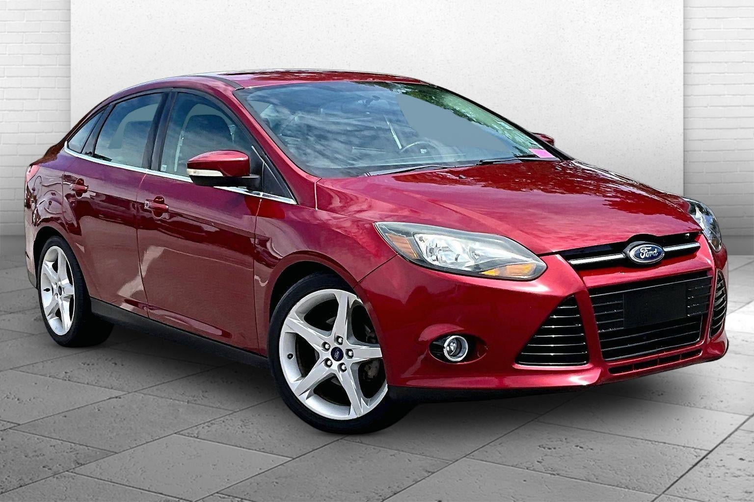 Used 2013 Ford Focus Titanium w/ Titanium Handling Pkg FWD image 1