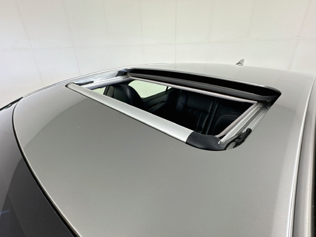 Used 2016 Lexus ES 300h FWD image 12