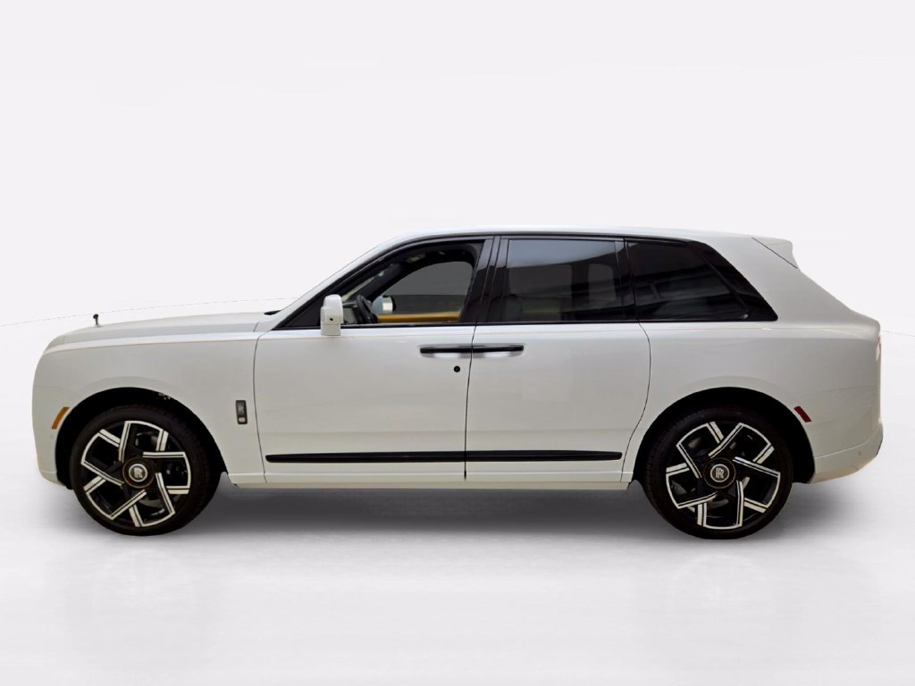 New 2027 Rolls-Royce Cullinan Black Badge AWD/4WD image 3