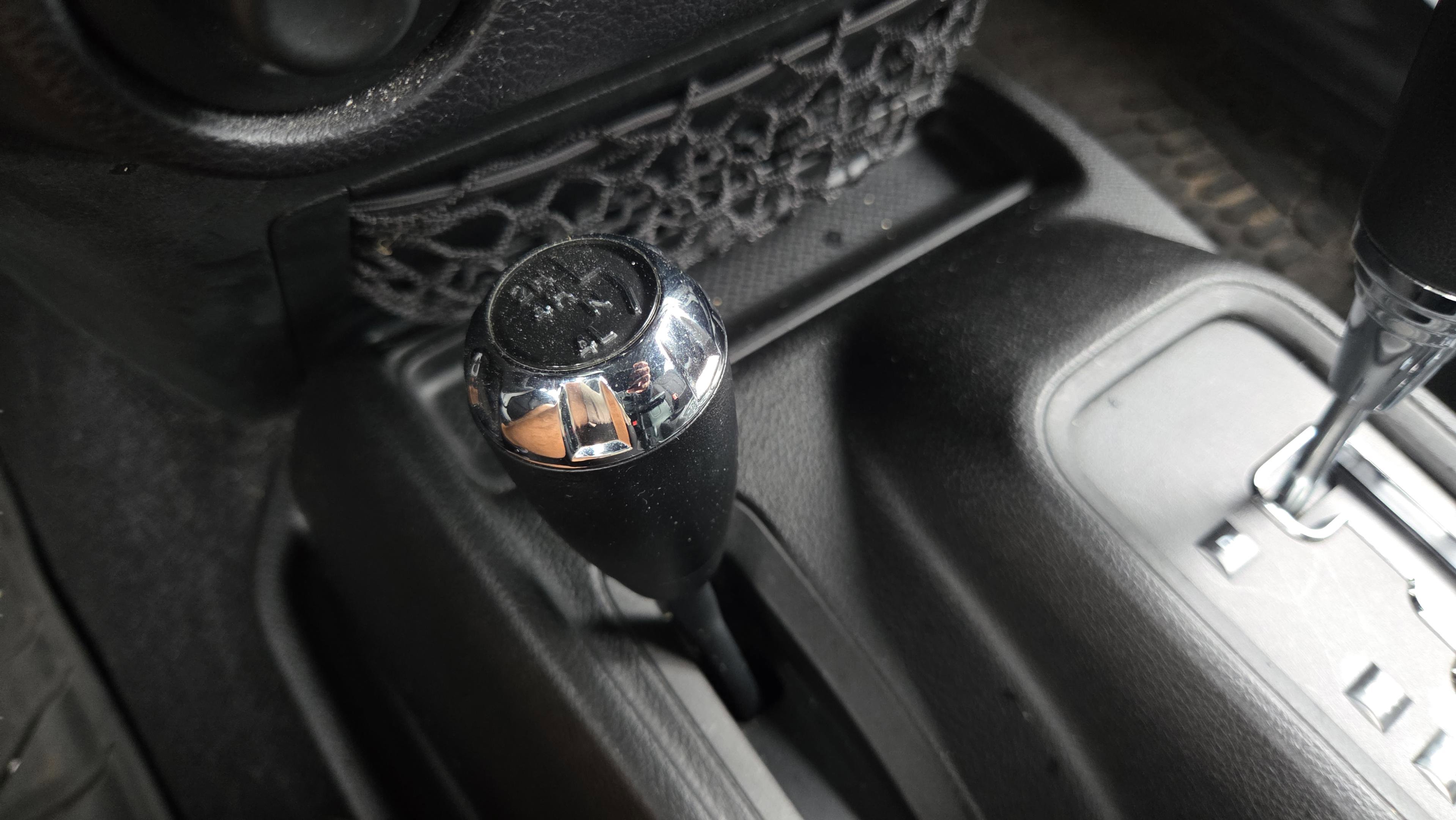 Used 2015 Jeep Wrangler Unlimited Sport image 15