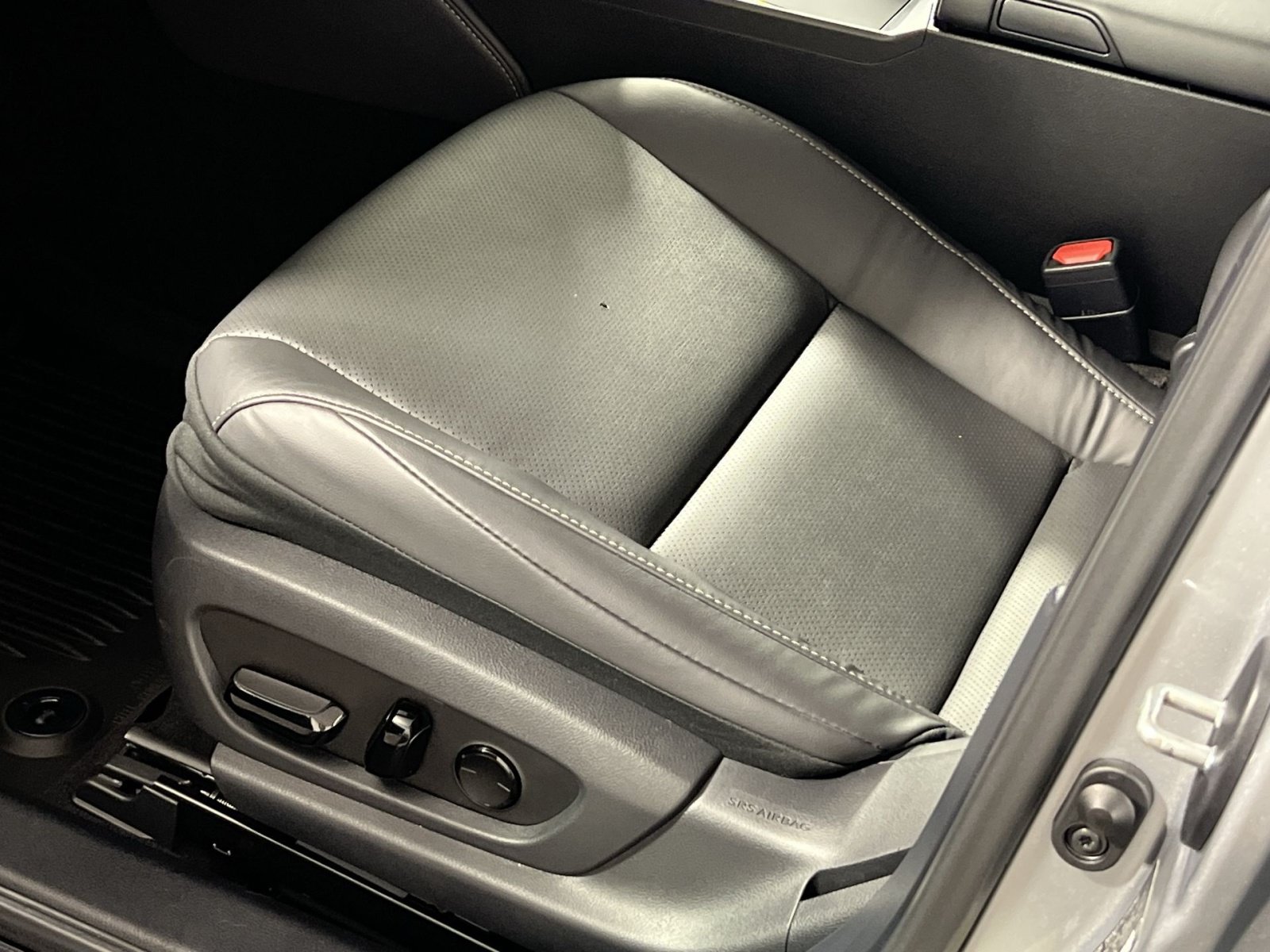 Used 2025 Lexus ES 350 w/ Premium Package FWD image 15