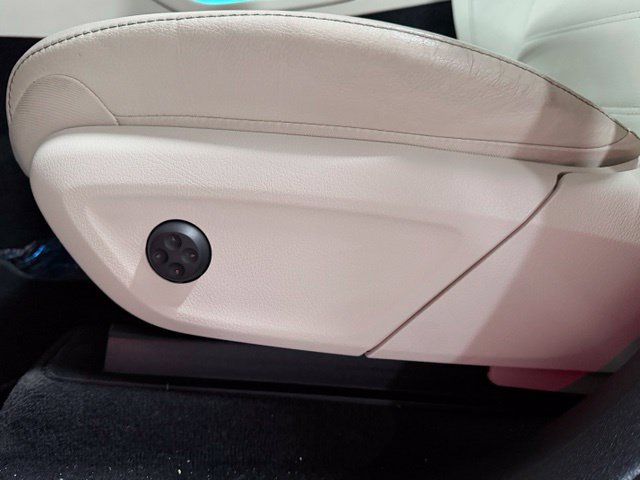 Used 2023 Mercedes-Benz GLE 350 w/ 3rd Row Seat Package image 28