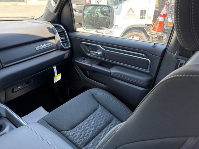 New 2026 RAM 1500 Big Horn AWD/4WD image 34