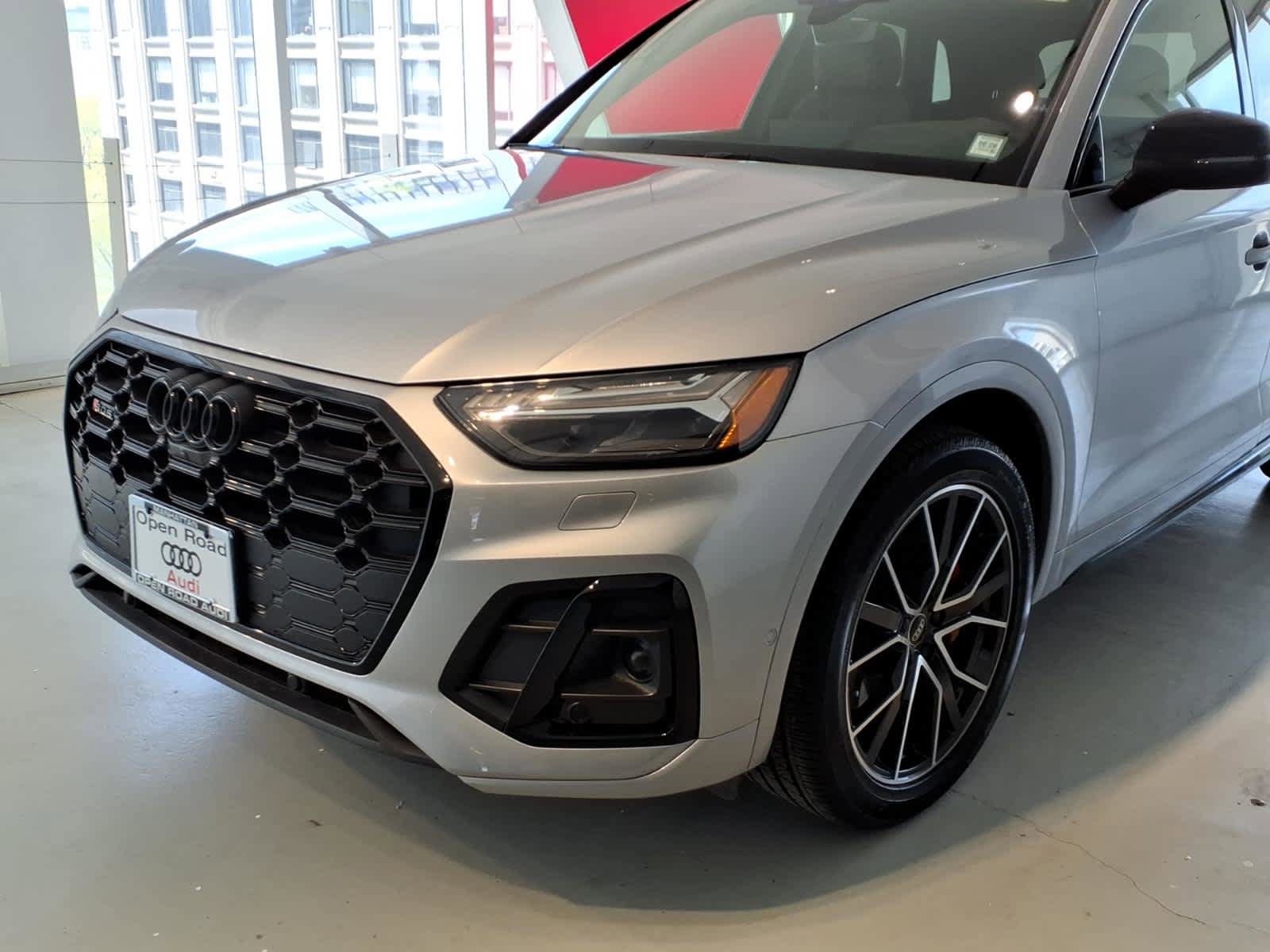 Used 2023 Audi SQ5 Prestige w/ Prestige Package AWD/4WD image 7