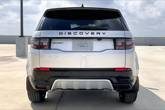 New 2026 Land Rover Discovery Sport Landmark image 4