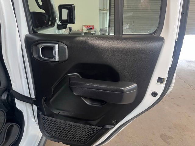 Used 2024 Jeep Wrangler Unlimited Rubicon image 15