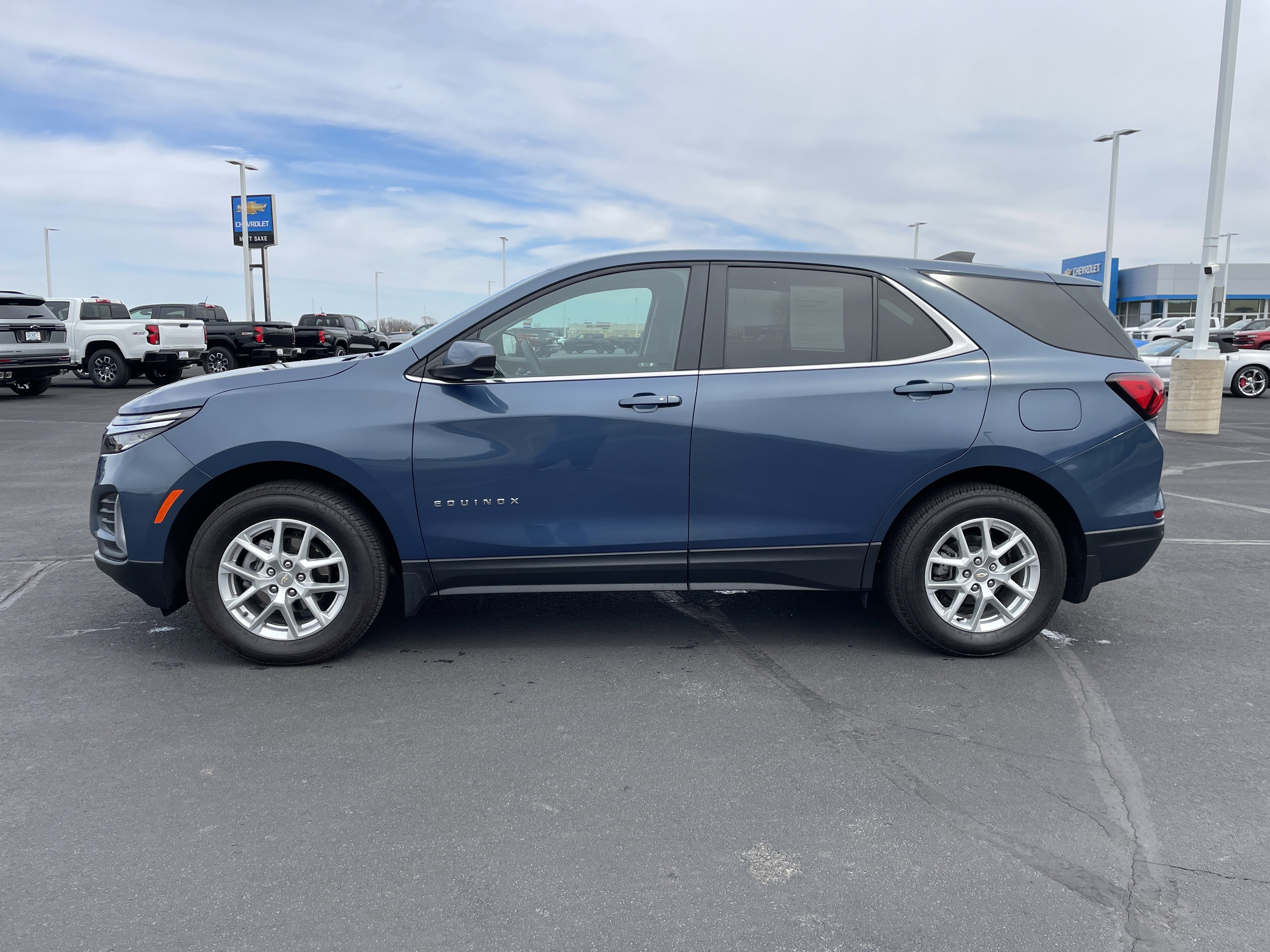 Certified 2024 Chevrolet Equinox LT w/ LPO, Floor Liner Package AWD/4WD image 2