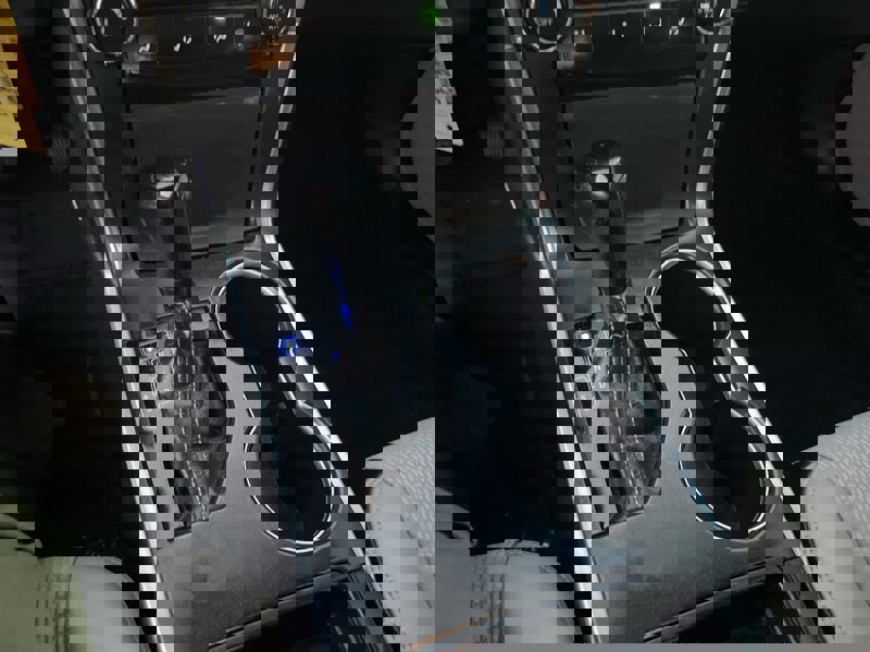 Used 2017 Toyota Camry SE image 44