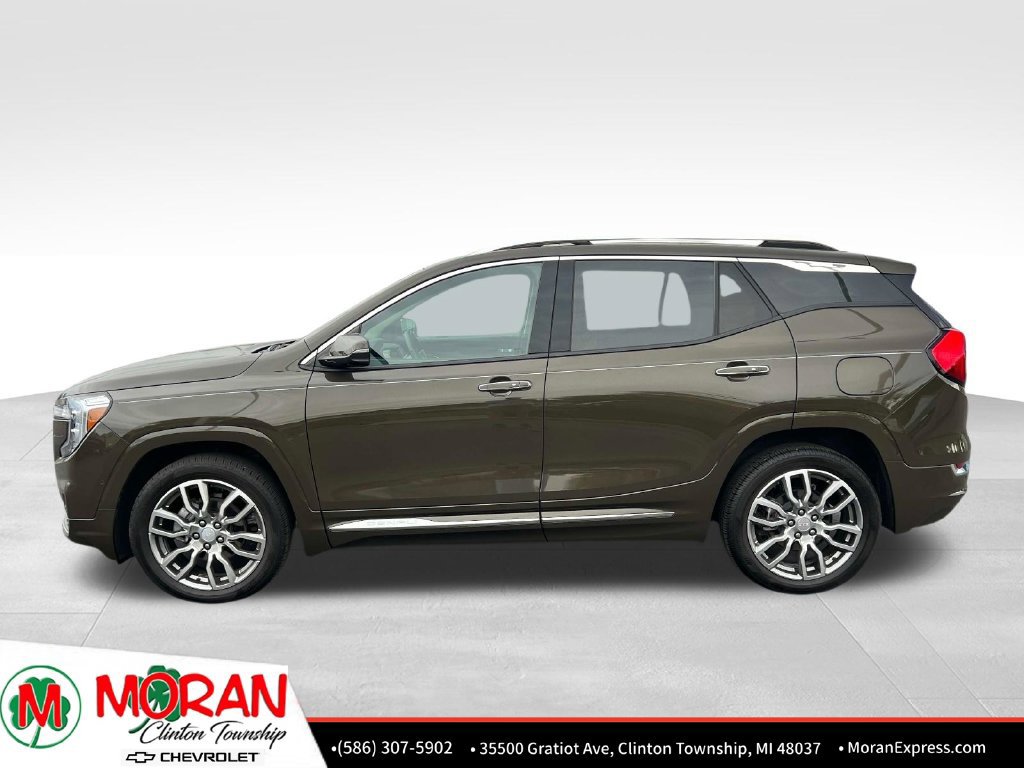 Certified 2023 GMC Terrain Denali w/ Denali Premium Package AWD/4WD image 3