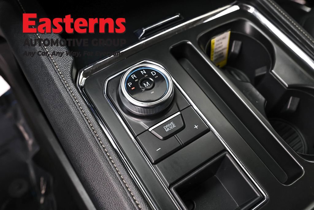 Used 2024 Ford Expedition XLT image 13