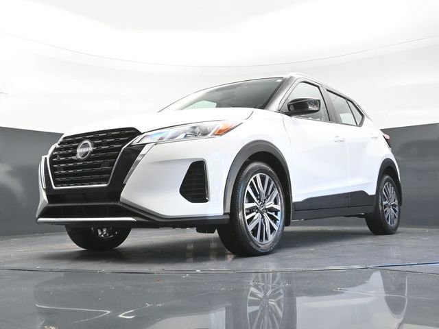 Used 2023 Nissan Kicks SV FWD image 31