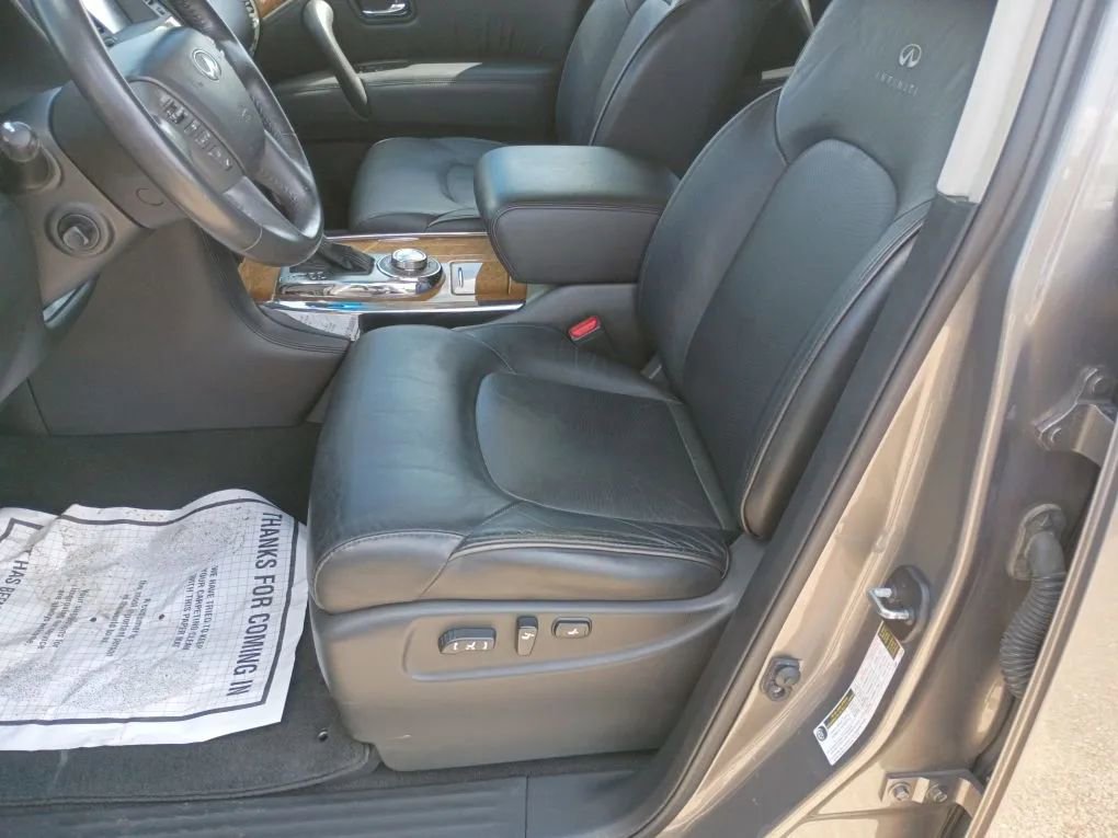 Used 2014 INFINITI QX80 4WD w/ Theater Package image 9