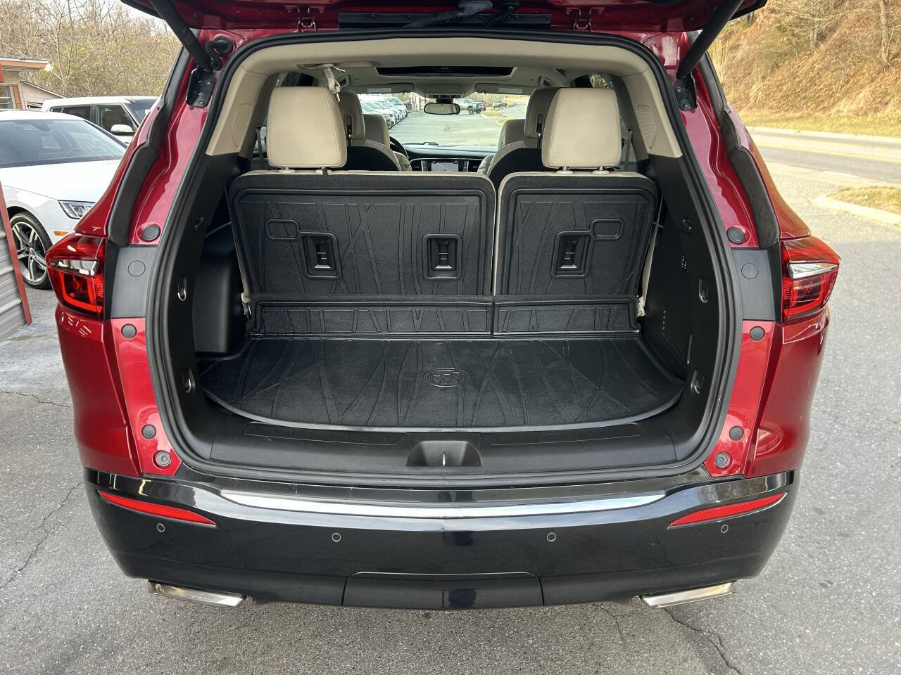 Used 2018 Buick Enclave Premium w/ Experience Buick Package image 26