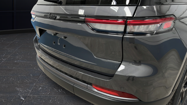New 2026 Jeep Grand Cherokee Altitude AWD/4WD image 33