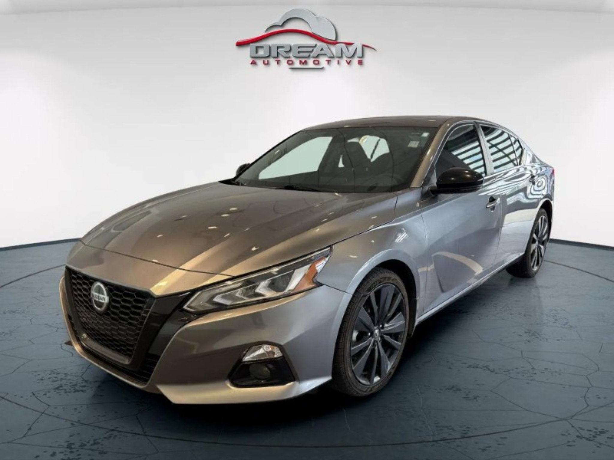Used 2022 Nissan Altima 2.5 SR w/ Midnight Edition Package AWD/4WD image 4