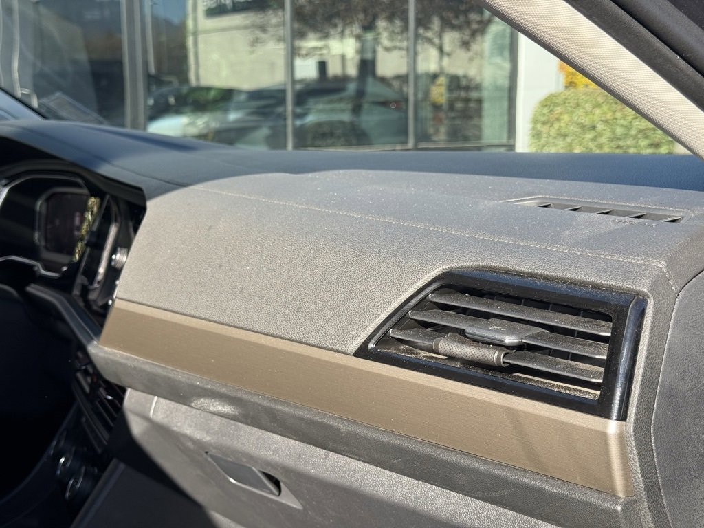 Used 2020 Volkswagen Jetta SEL Premium image 31