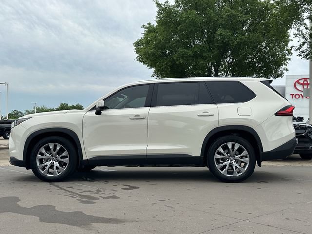 Used 2024 Toyota Grand Highlander Limited image 2