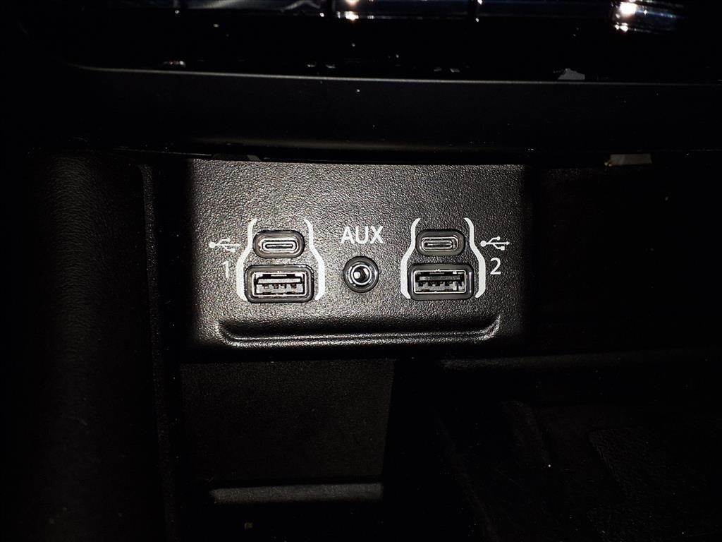 Used 2023 Dodge Durango Citadel image 25