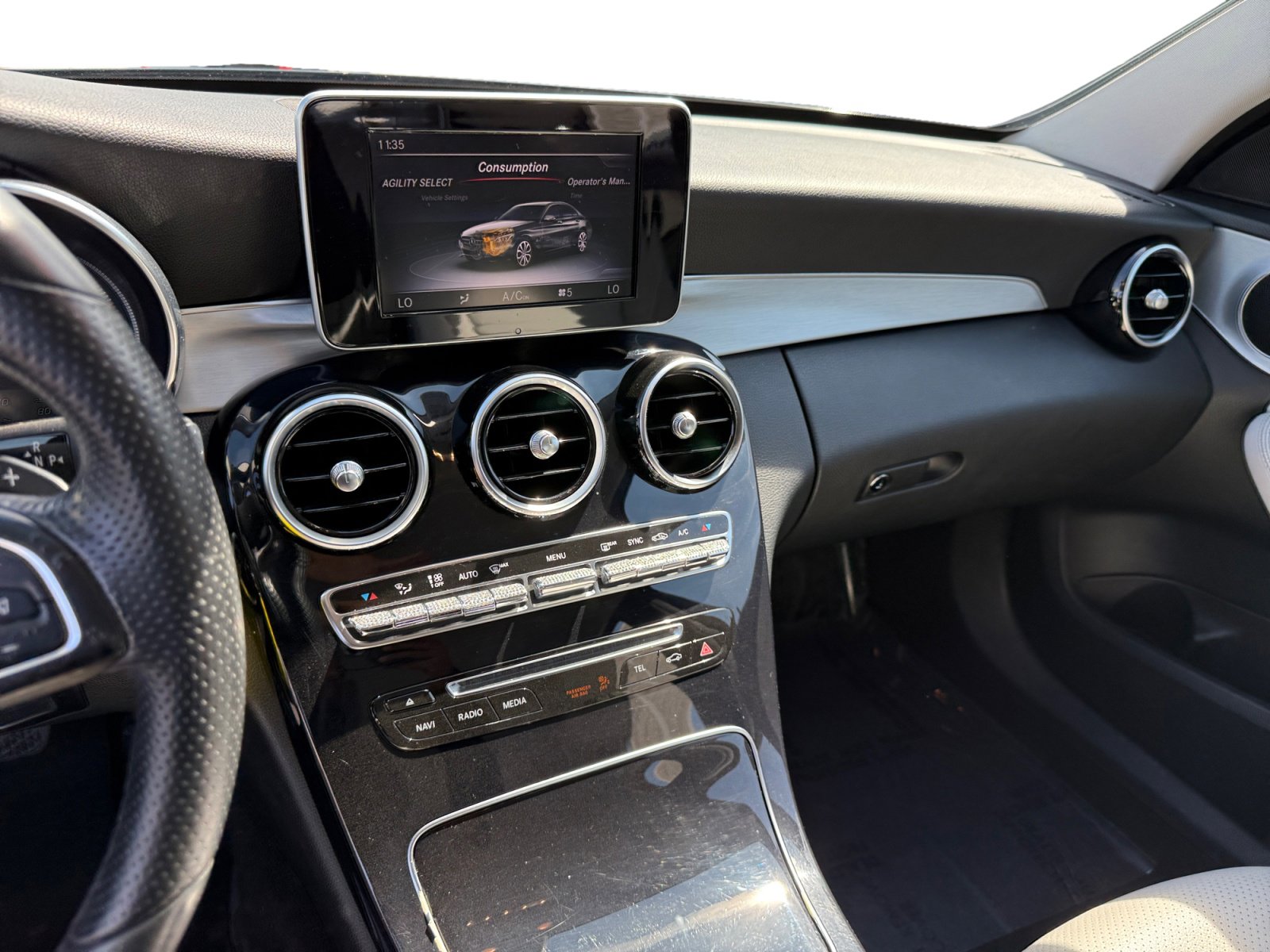 Used 2015 Mercedes-Benz C 300 Sedan image 12