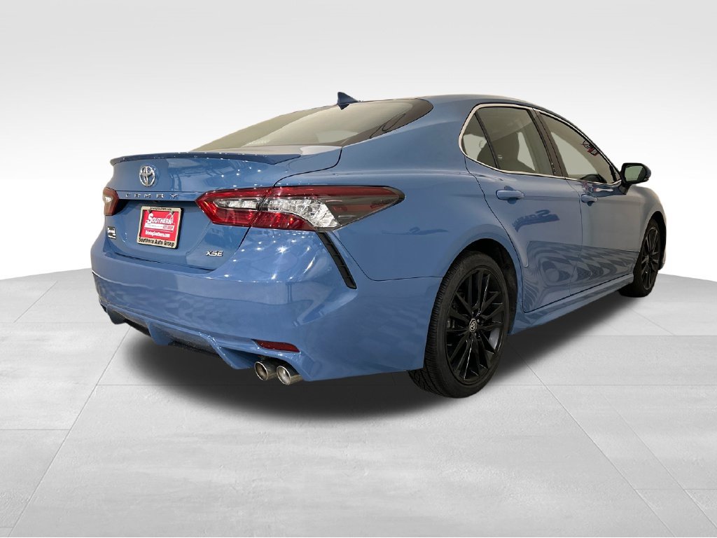 Used 2023 Toyota Camry XSE FWD image 5