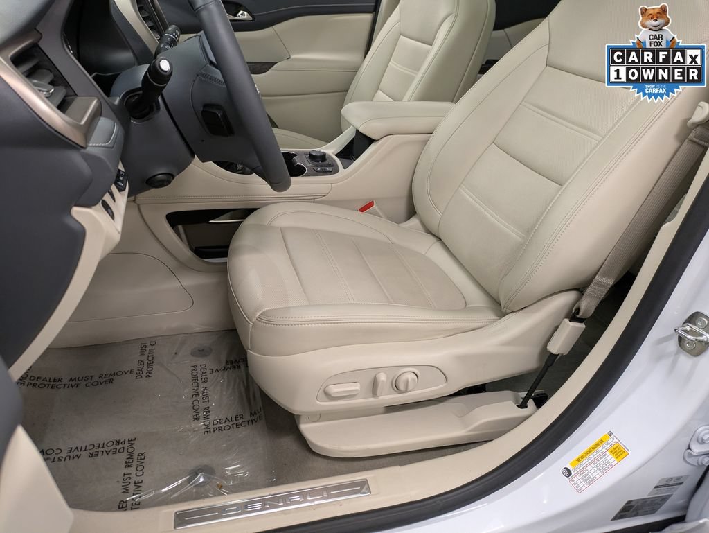 Used 2023 GMC Acadia Denali w/ Denali Ultimate Package AWD/4WD image 10