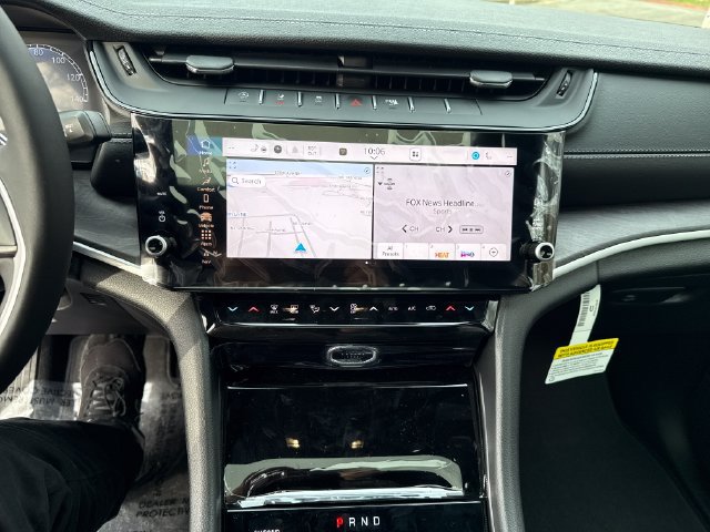 New 2026 Jeep Grand Cherokee Altitude AWD/4WD image 22