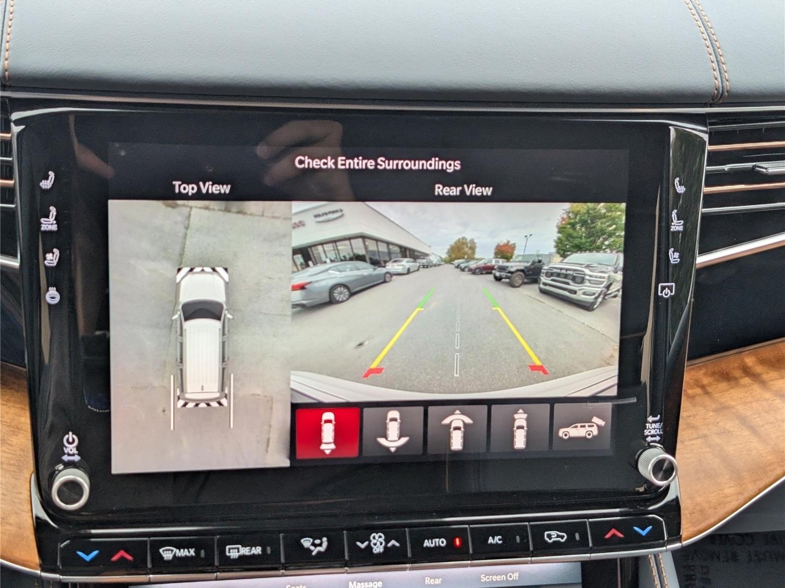 Used 2024 Jeep Grand Wagoneer Series III w/ Rear Seat Video Group 1 AWD/4WD image 42