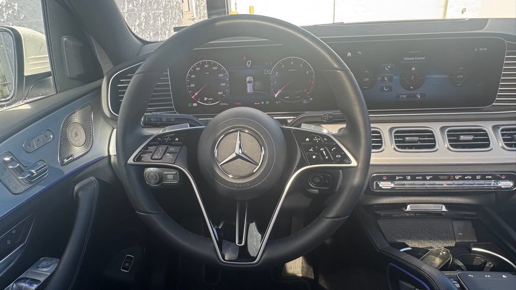 Used 2025 Mercedes-Benz GLE 350 4MATIC image 18