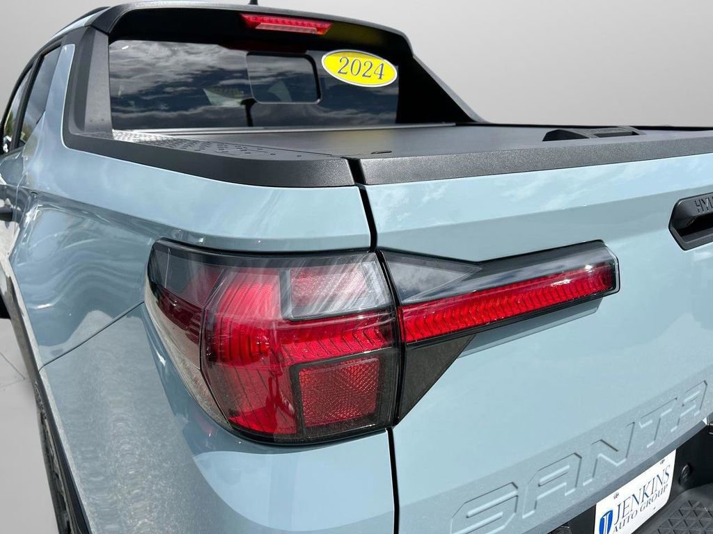 Certified 2024 Hyundai Santa Cruz SEL w/ Activity Package image 14