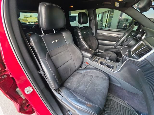 Used 2015 Jeep Grand Cherokee SRT AWD/4WD image 19