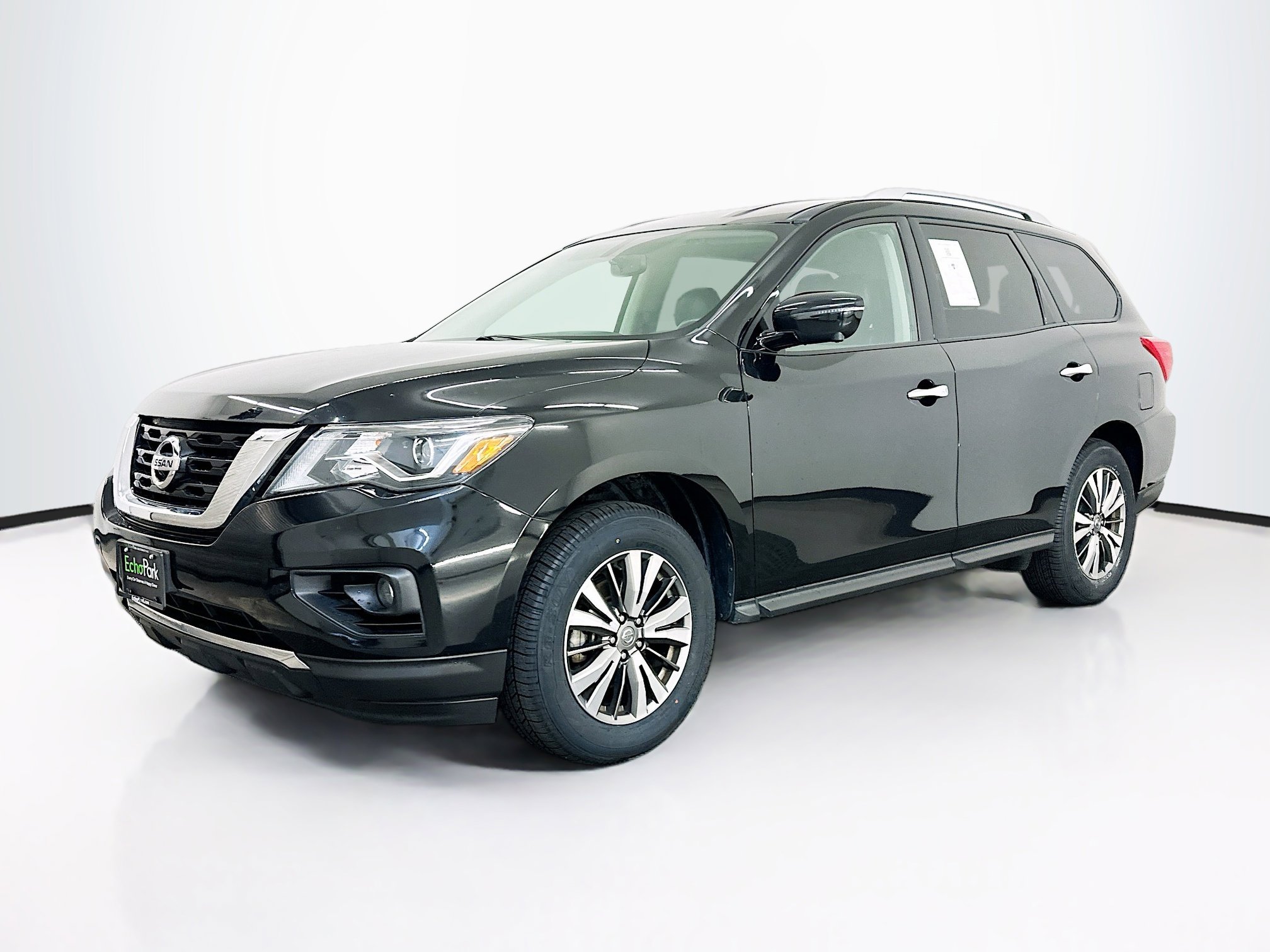 Used 2020 Nissan Pathfinder SL AWD/4WD image 3