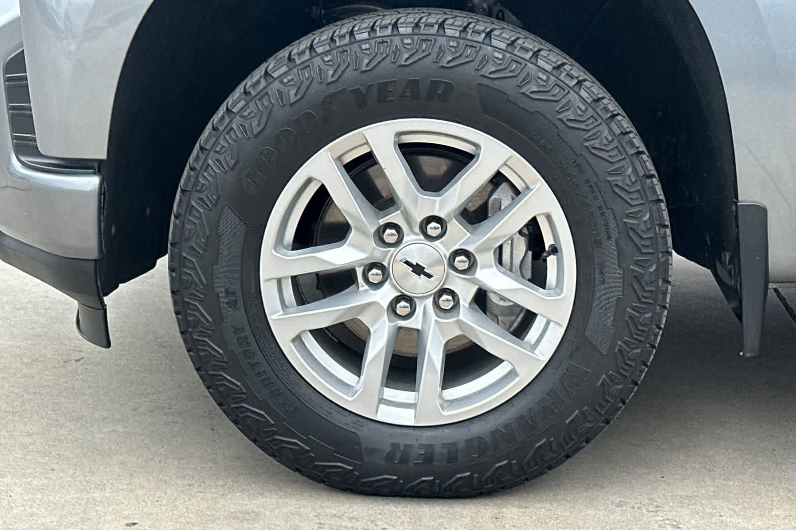 Used 2021 Chevrolet Silverado 1500 RST AWD/4WD image 36