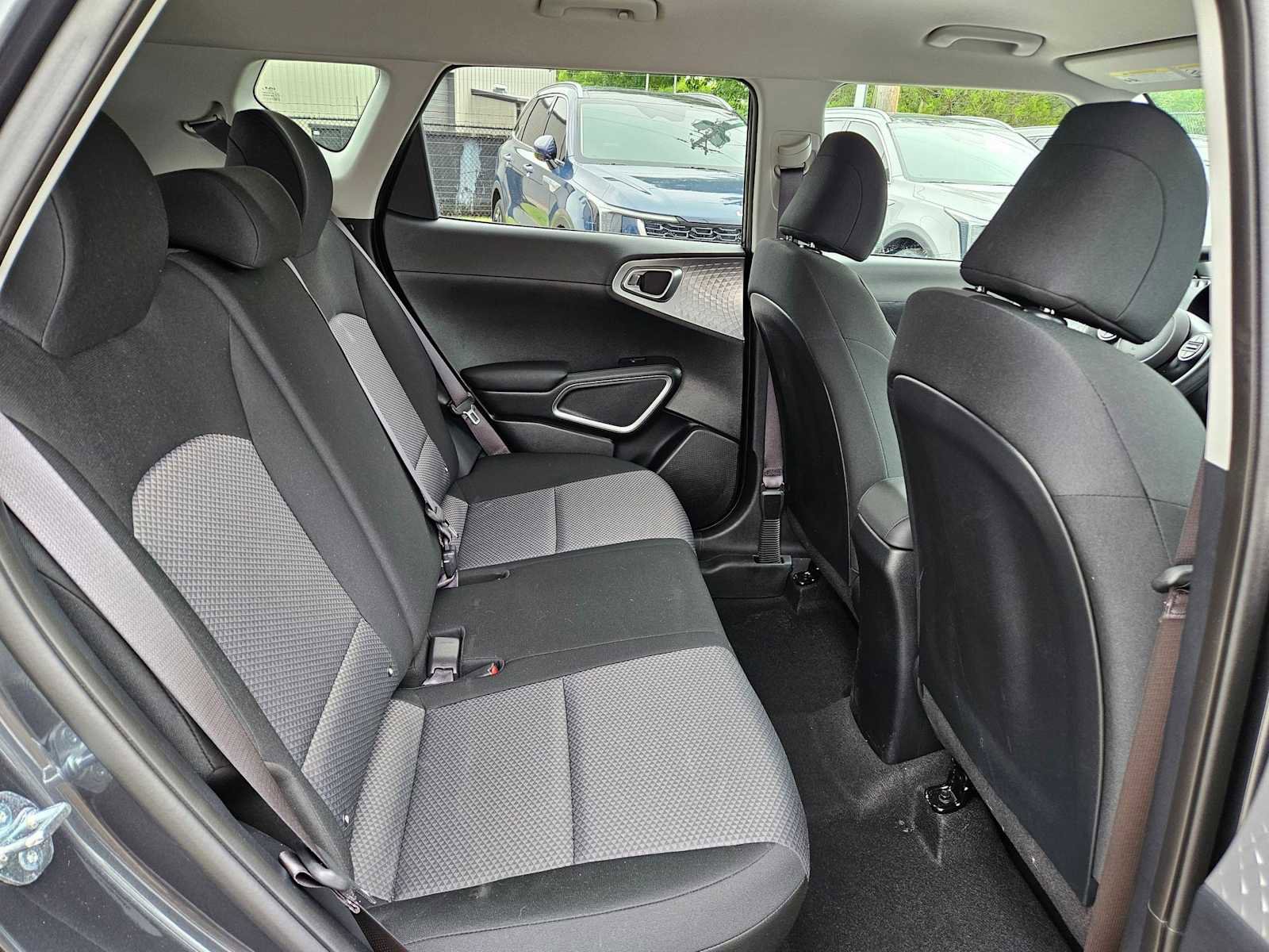 Used 2025 Kia Soul LX FWD image 18