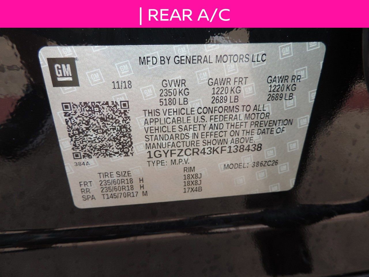Used 2019 Cadillac XT4 Premium Luxury w/ Cold Weather Package FWD image 18